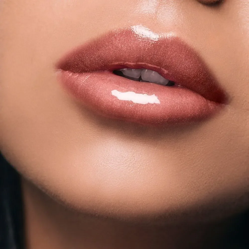 3/$20💘 Bella en Argent Lip Luire in Jealous of Us